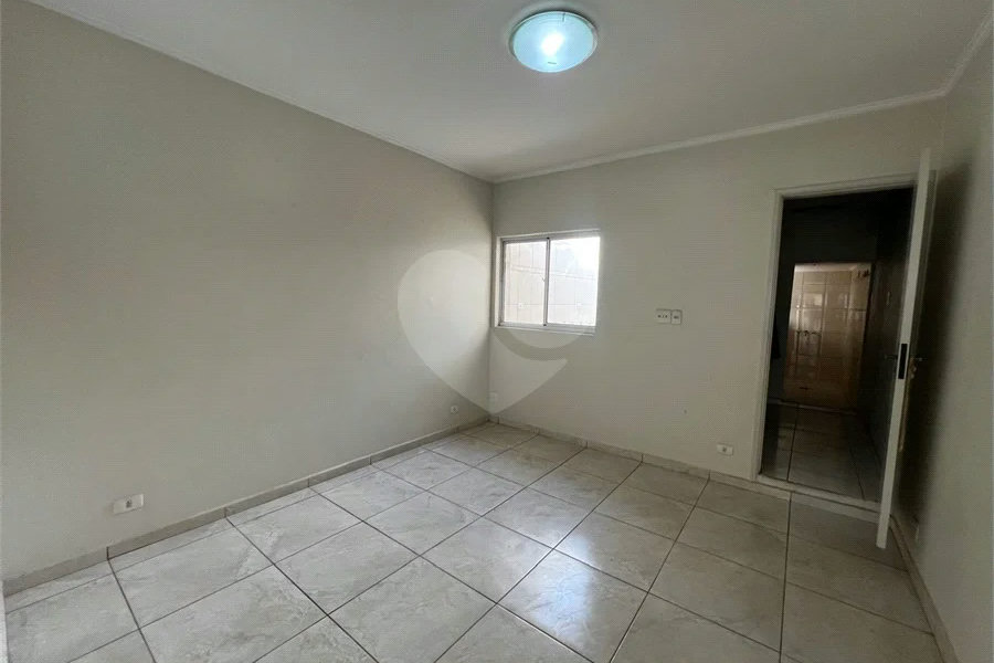 Casa 2 dormitórios na Vila Santa Catarina