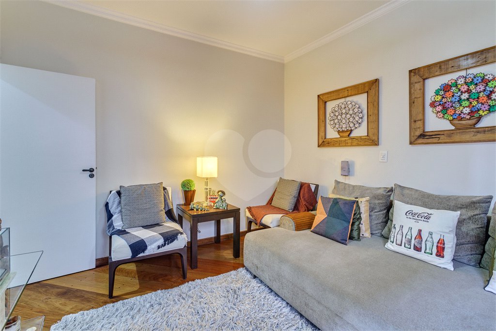 Casa à venda ou para alugar com 4 quartos, sendo 2 suítes, em Jardim Prudência, São Paulo, SP