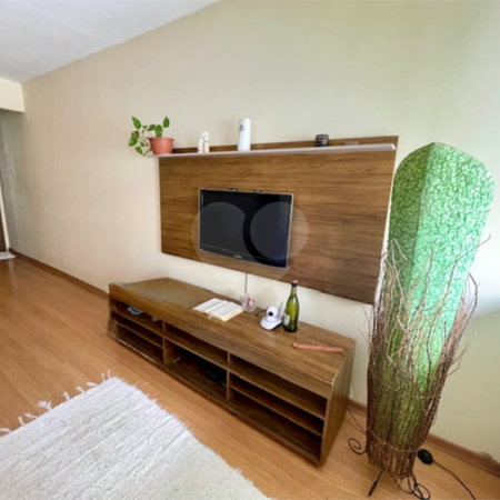Apartamento com 3 dormitórios e 1 vaga fixa, em região tranquila perto da Av. Washingtonís e de diversos serviços. Ideal para quem quer morar bem e com comodidade.