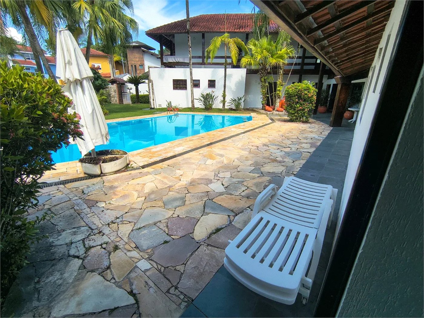Casa à venda com 6 suítes em Costa do Sol, Bertioga, SP