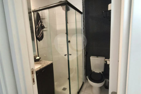 Apartamento c/2 dormitórios, 1 banheiro e Lazer completo á 150 metros do metrô Belém - Mobiliado pronto para morar.