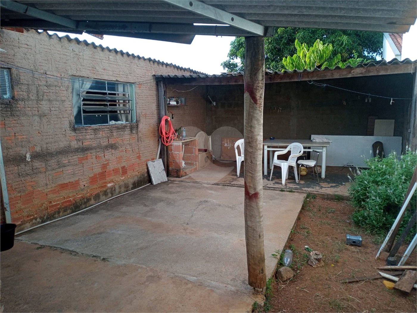 Casa térrea para venda, com 2 dormitórios.