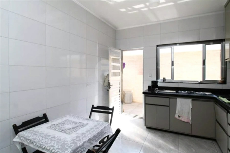Casa á venda com 156m² e 2 dormitórios Jaçana