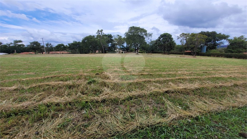 Loteamento Residencial no Condomínio Vila Pinhal do Broa.