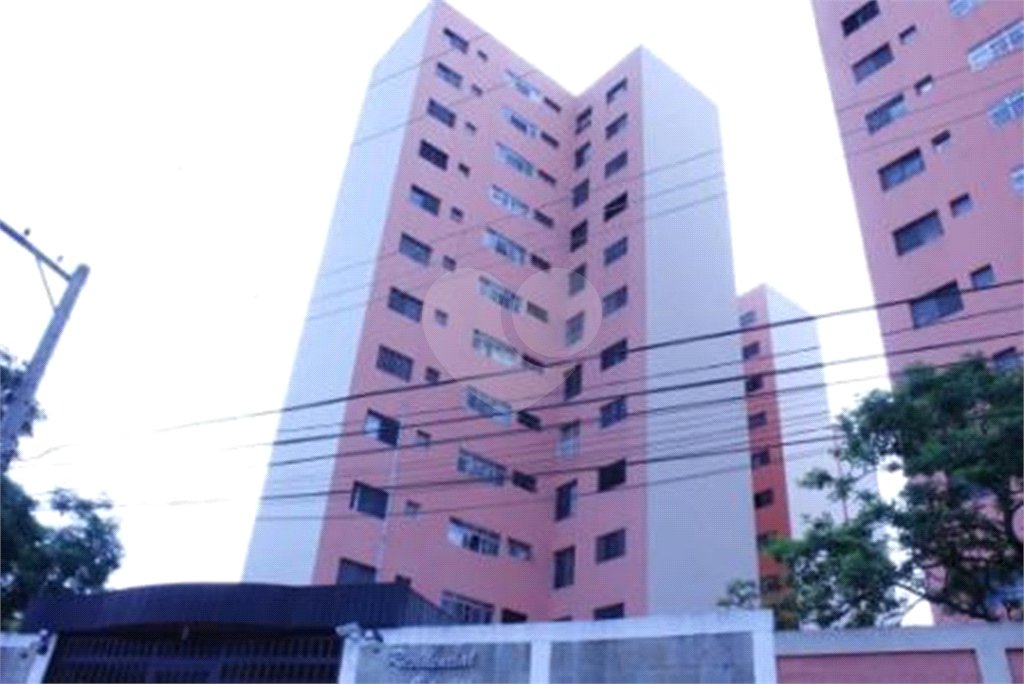 Apartamento 03 Dorm 02 Banheiros 01 Vaga na Saúde para Venda.
