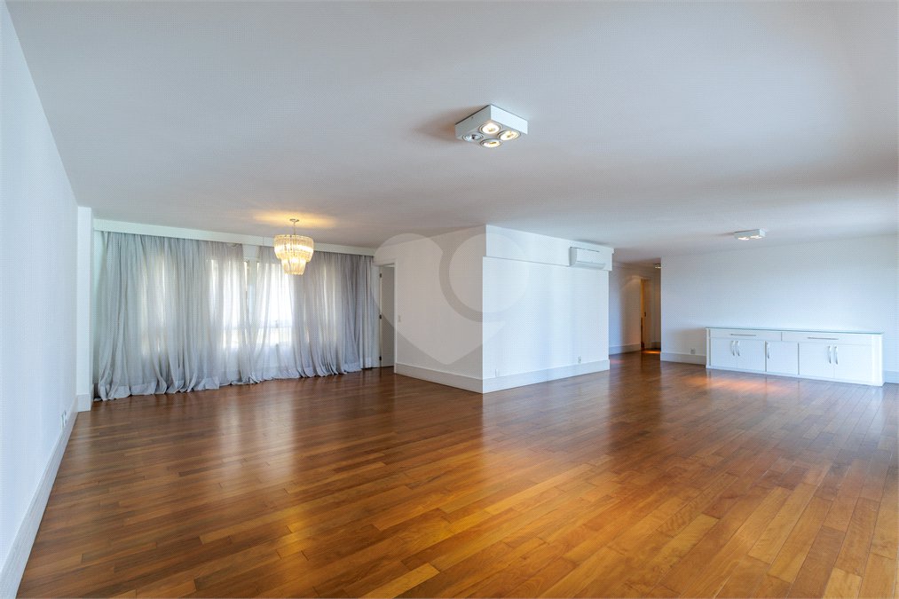 Apartamento para alugar com 4 suítes em Chácara Flora, São Paulo, SP