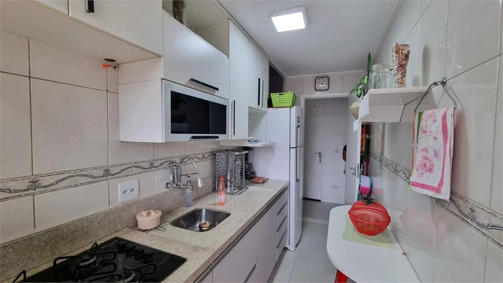 Apartamento à venda com 3 quartos, sendo 1 suíte,  em Jardim Esmeralda, São Paulo, SP