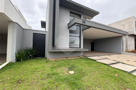 Casa á venda no condomínio Damha IV