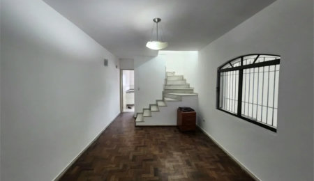 Casa à venda com 3 quartos, sendo 1 suíte, em Jardim Celeste, São Paulo, SP