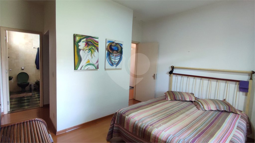Casa à Venda de 3 dormitórios em São Carlos, no bairro Parque Santa Marta