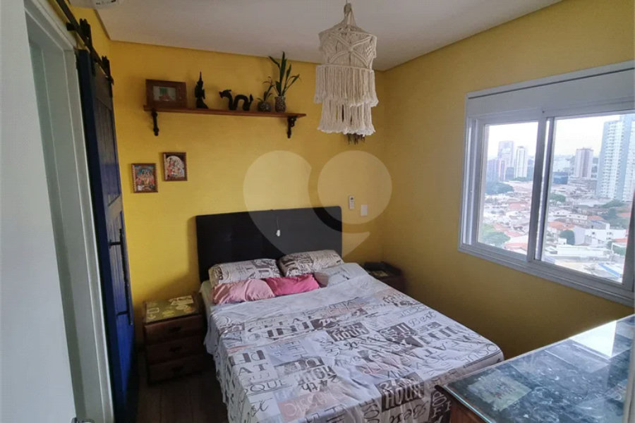 Apartamento em cobertura na Vila Prudente com 2 dormitórios, 1 suíte, 2 sacadas e hidromassagem.