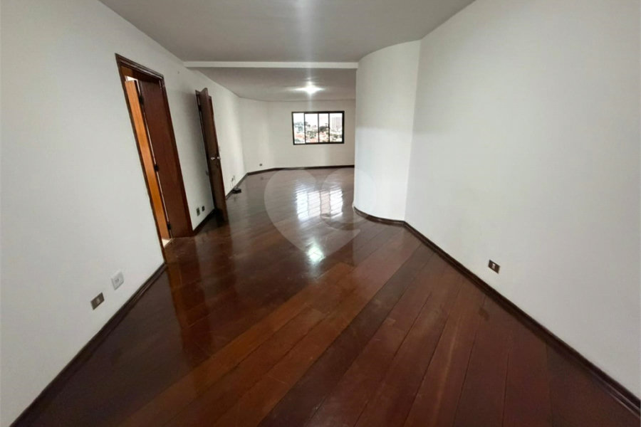 Apartamento com 3 suítes no Jardim França