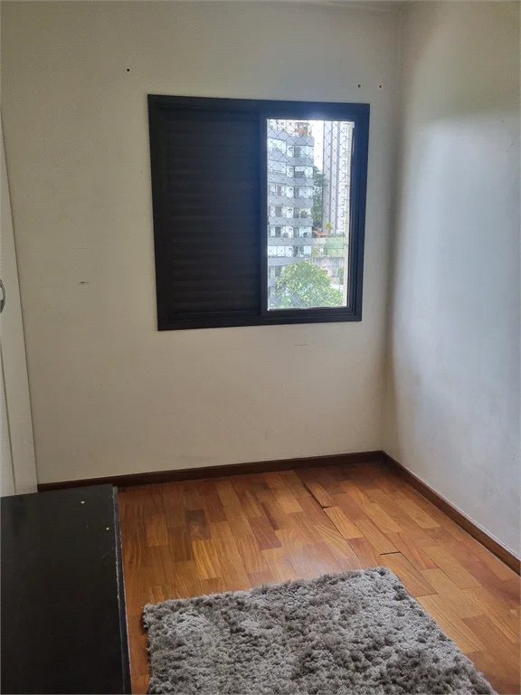Apartamento à venda com 3 quartos, sendo 1 suíte, em Jardim Londrina, São Paulo, SP