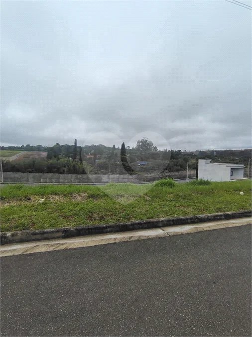 LOTE À VENDA NO PARADISE GARDENS DE 176 M² -Porteira preta/SP