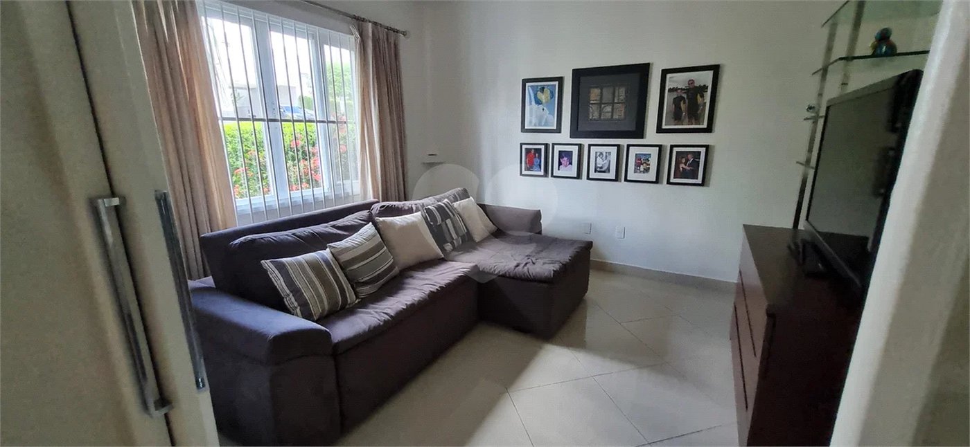 Lindo sobrado com 4 suites e piscina à venda, 365m², por R$ 2.450.000,00 no condomínio Villa Suiça, em Indaiatuba/SP.