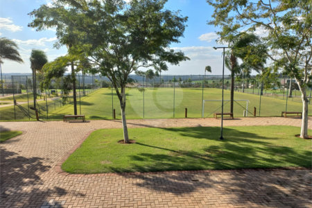 Terreno para venda no condomínio de alto padrão Damha Golf