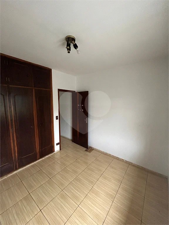 Excelente sobrado para comércio ou residência na Vila Santa Catarina