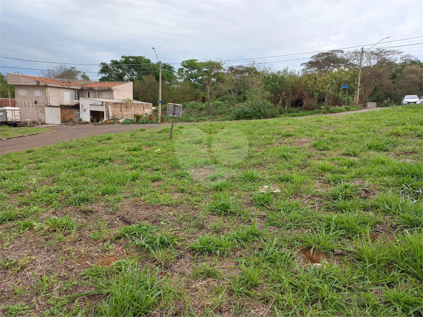 Terreno no Prolongamento Jardim das Torres.