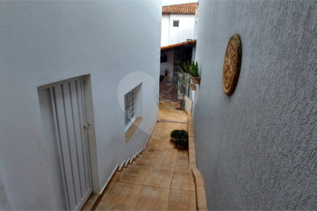 Casa à venda com 5 quartos, sendo 1 suíte, em Jardim Santa Paula, São Carlos, SP