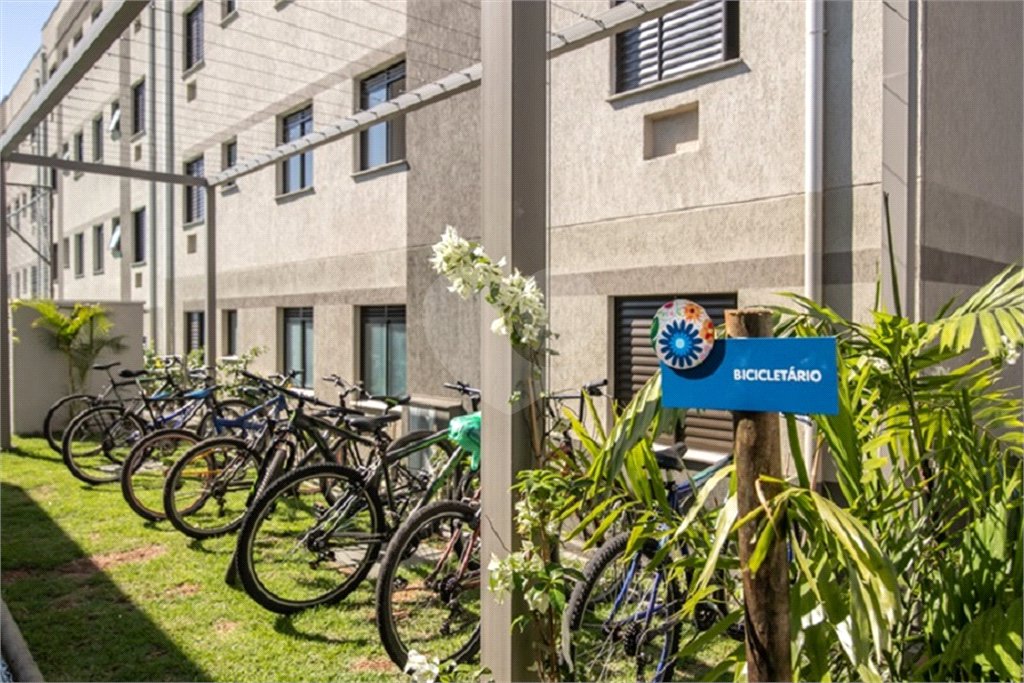 Apartamento com 2 dormitórios.