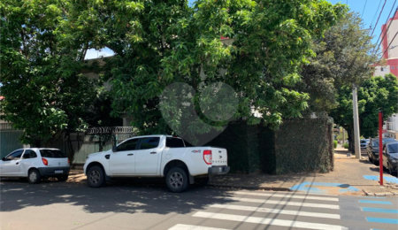 Casa à venda com 4 quartos, sendo 1 suíte,  em Jardim Macarengo, São Carlos, SP