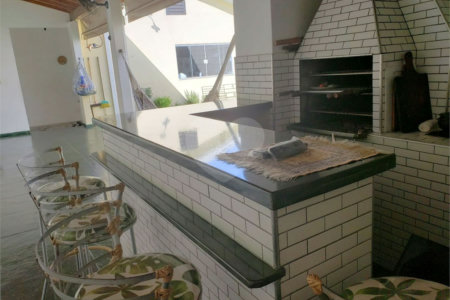Casa térrea em Araraquara/SP, na Vila Xavier.