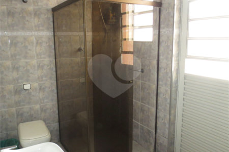 Sobrado Cial/Residencial à venda no Cambuci-220m2 construídos - 4 Quartos/12 vagas na garagem