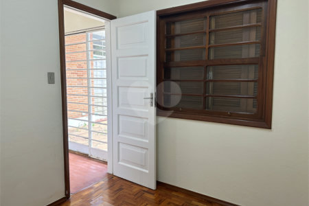 Casa térrea no Centro para venda ou locação