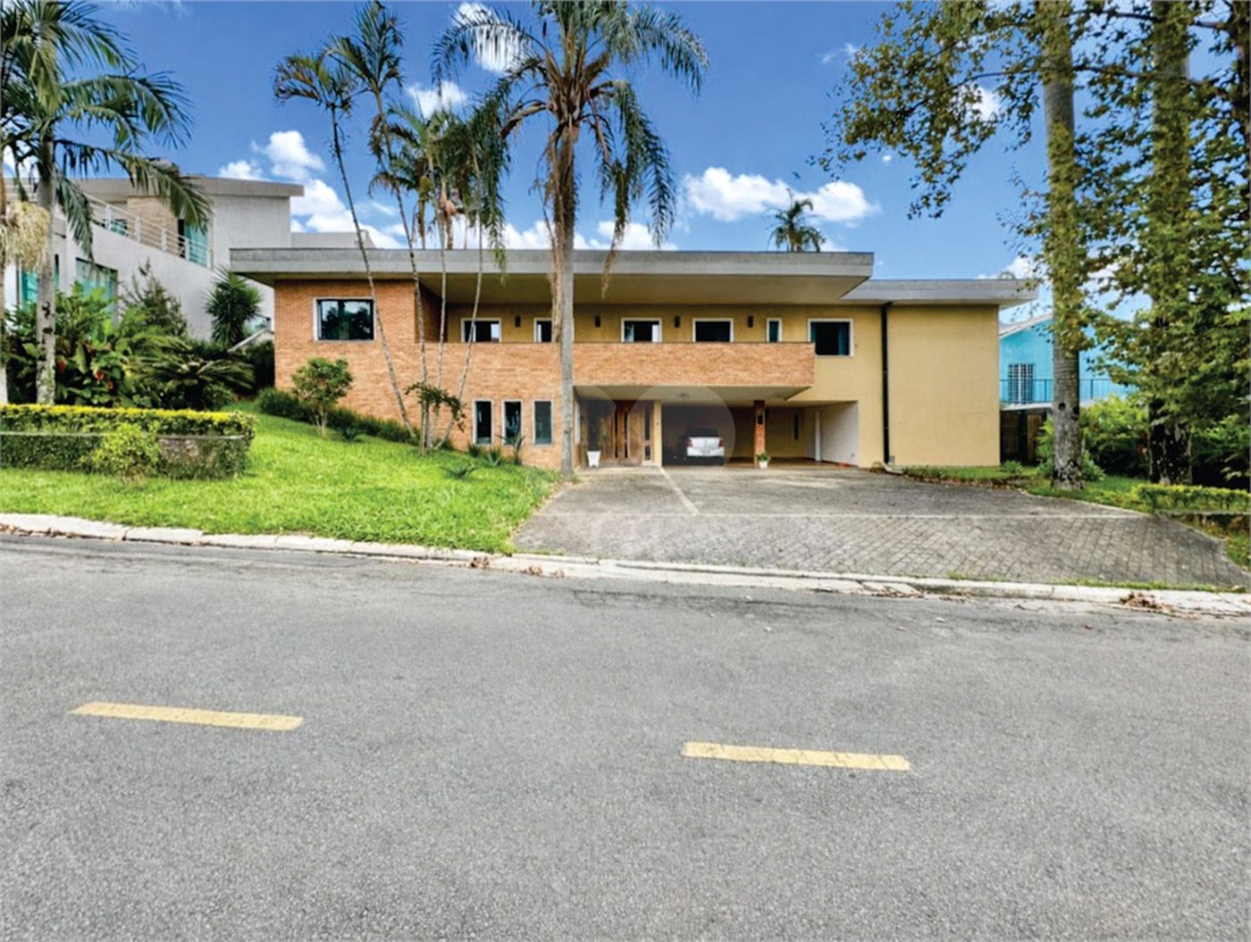 Casa á venda – Granja Viana