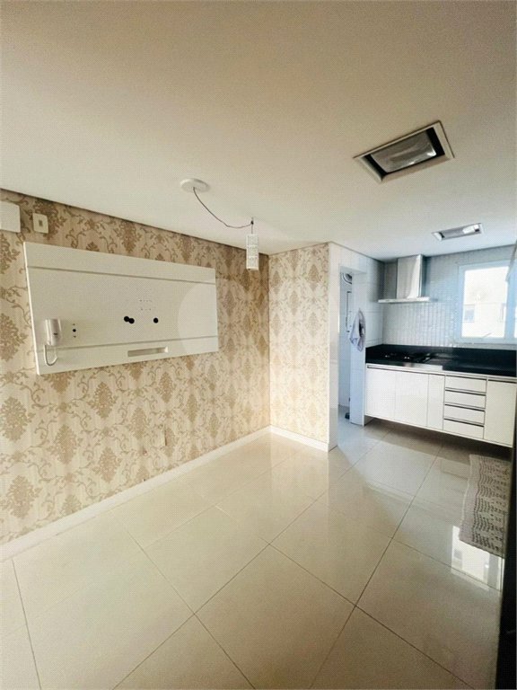 Apartamento á venda MOBILIADO com 128m², 3 suítes, 2 vagas, no centro de Santo André
