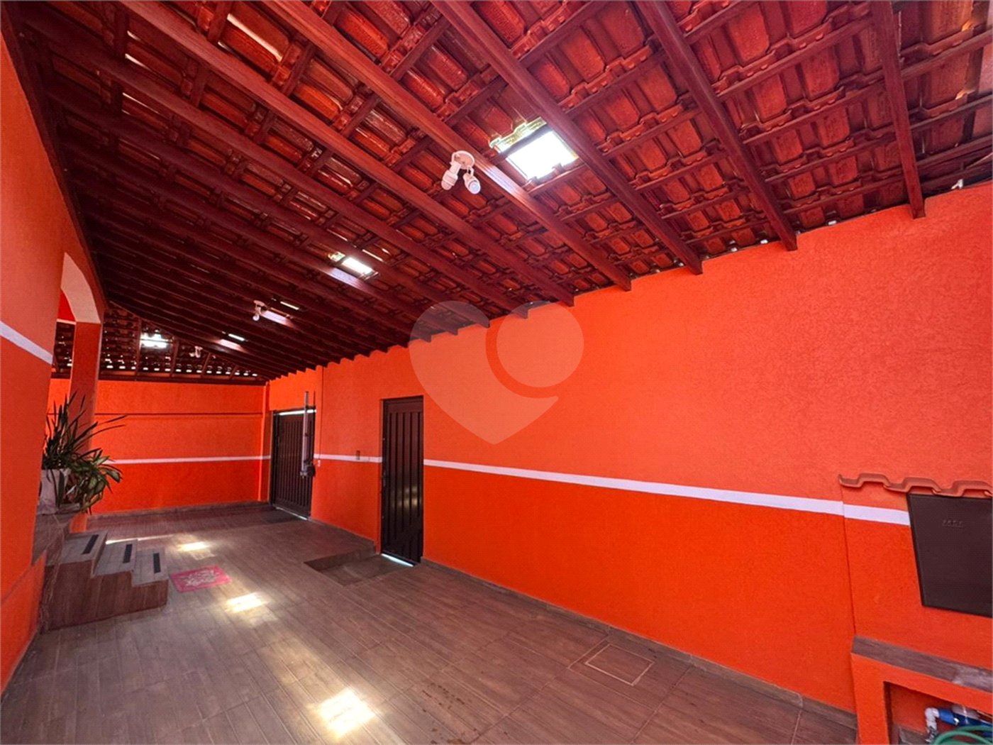 Casa com 03 Dormitórios á venda, em Jardim Alvorada, São Carlos.