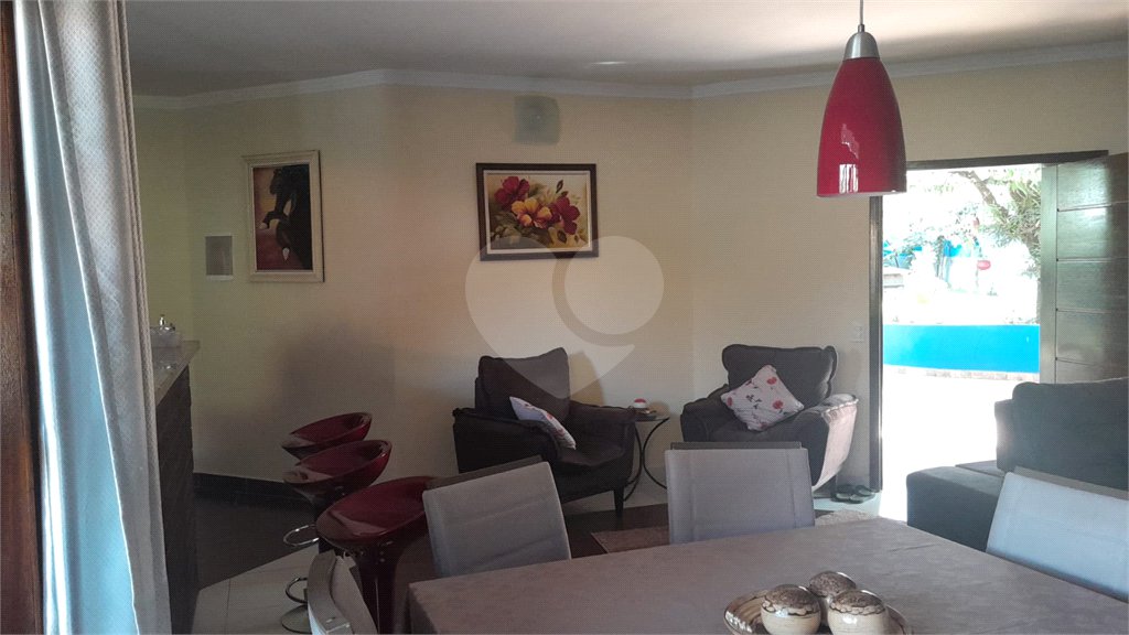 Chácara à venda com 3 quartos, sendo 2 suítes,  em Monterrey, Louveira, SP