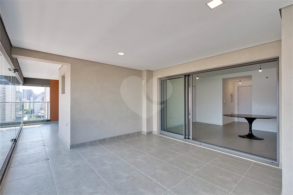 Vendo apartamento novo, com vista e localização estratégica, Chácara Santo Antônio