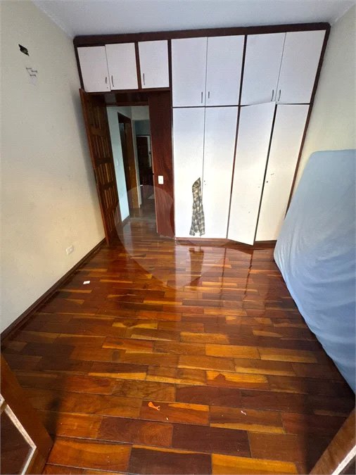 Sobrado com 3 quartos 1 suíte e 6 vagas de garagem no Jardim Guapira