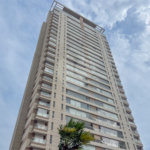 Apartamento de Alto Padrão no Campo Belo para venda com porteira fechada, com 4 dormitórios suítes e 4 vagas com lazer de club.