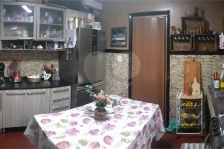 Apartamento à Venda no Bairro do Brás com 52 m² 2 quartos e armário embutido