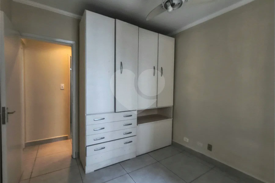 Apartamento com 2 Dormitórios , amplo com 77 metros e com vaga de garagem fixa