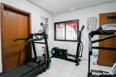 Apartamento com 150m², 3 dormitórios, sendo 1 suíte, 3 vagas de garagem, à venda no Tatuapé.