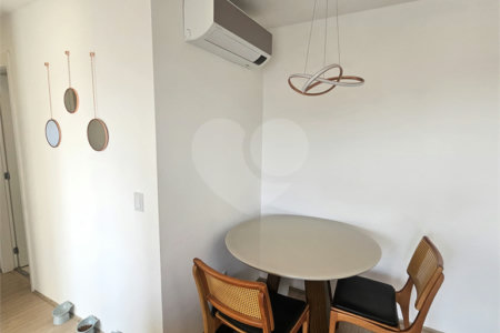 Apartamento na Região da Mooca à 5 Minutos do Metrô Bresser Mooca COM 2 Dormitórios sendo 1 Suíte e 1 Vaga de Garagem