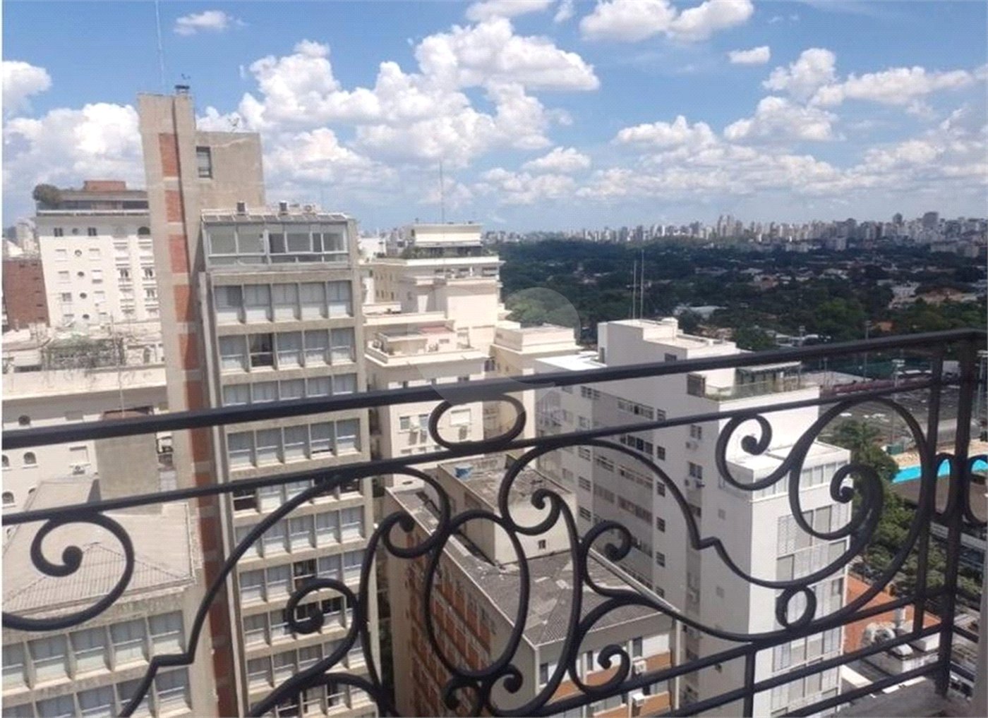 Cobertura Duplex no Jardim America com 578m² com 4 Suítes e elevador