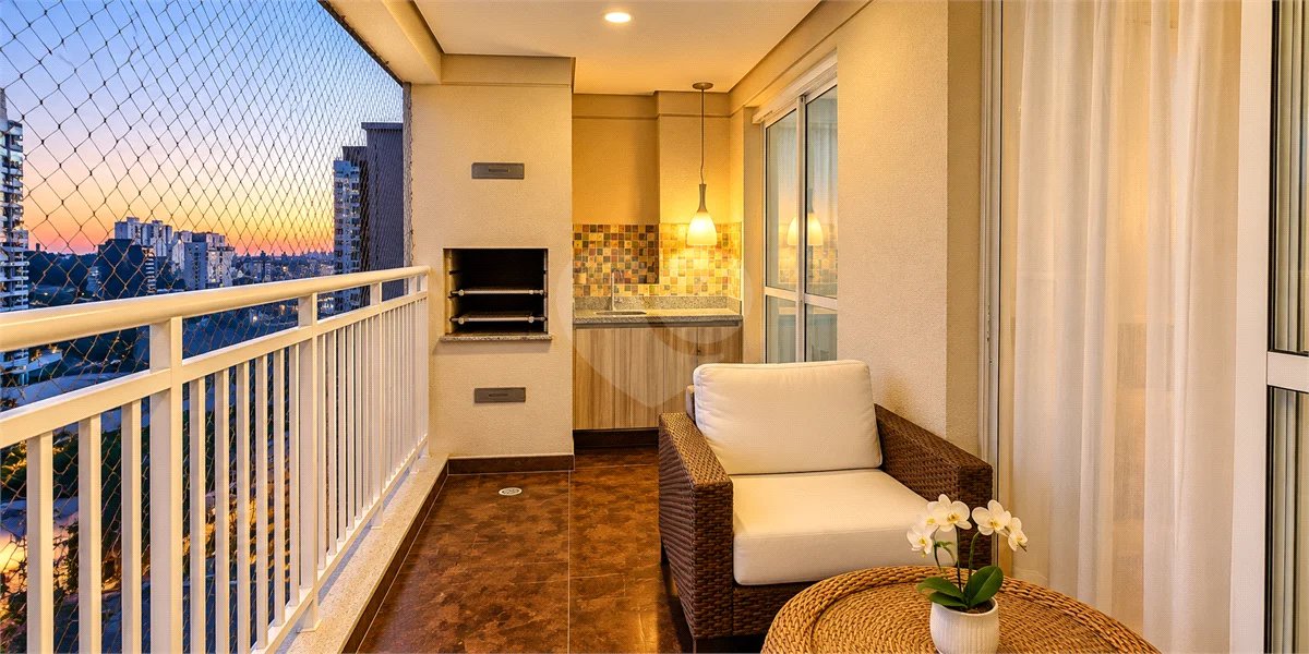 Apartamento com 3 dormitórios, 1 suíte, sala ampliada, varanda gourmet, planejados e 2 vagas. Condomínio com lazer completo e ótima localização em São Bernardo do Campo.