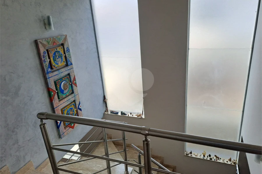Linda Casa 3 dormitórios com piscina - R$ 950.000,00
