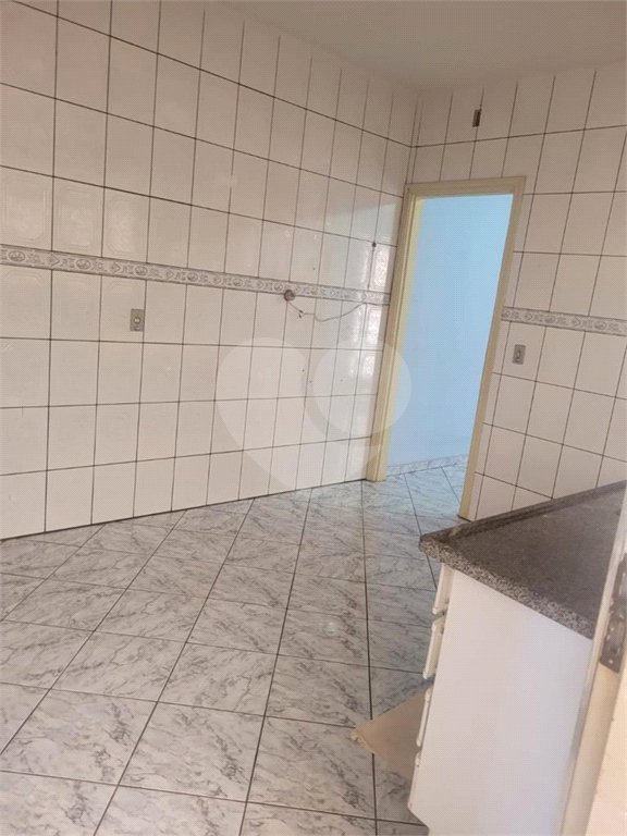 Sobrado para venda com 6 suítes.