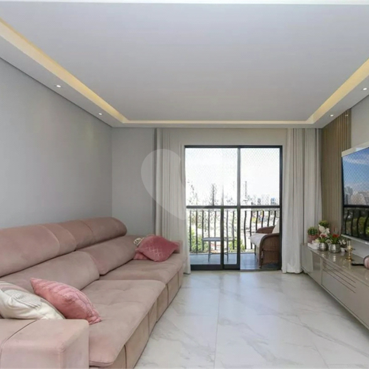Apartamento reformado a venda no Alto da Boa Vista