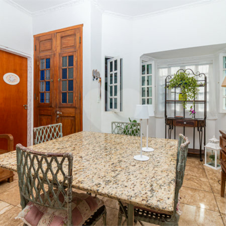 Casa à venda com 3 quartos, sendo 1 suíte,  em Chácara Monte Alegre, São Paulo, SP