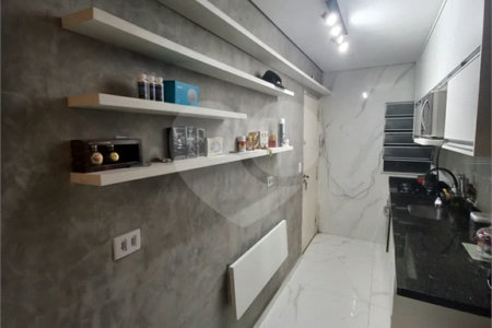 Apartamento à venda no bairro Bela Vista.