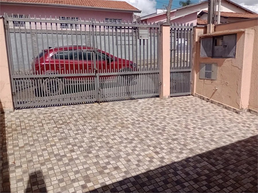 Casa à venda ou para alugar com 2 quartos, sendo 1 suíte, em Jardim São José, São Roque, SP