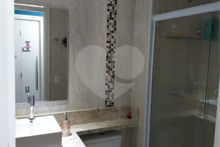 Apartamento 49m² , 2 dormitórios , 1 vaga , à venda no centro de Guarulhos.
