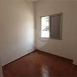 Apartamento de 1 quarto, no térreo, com garagem, para locação no Cambuci