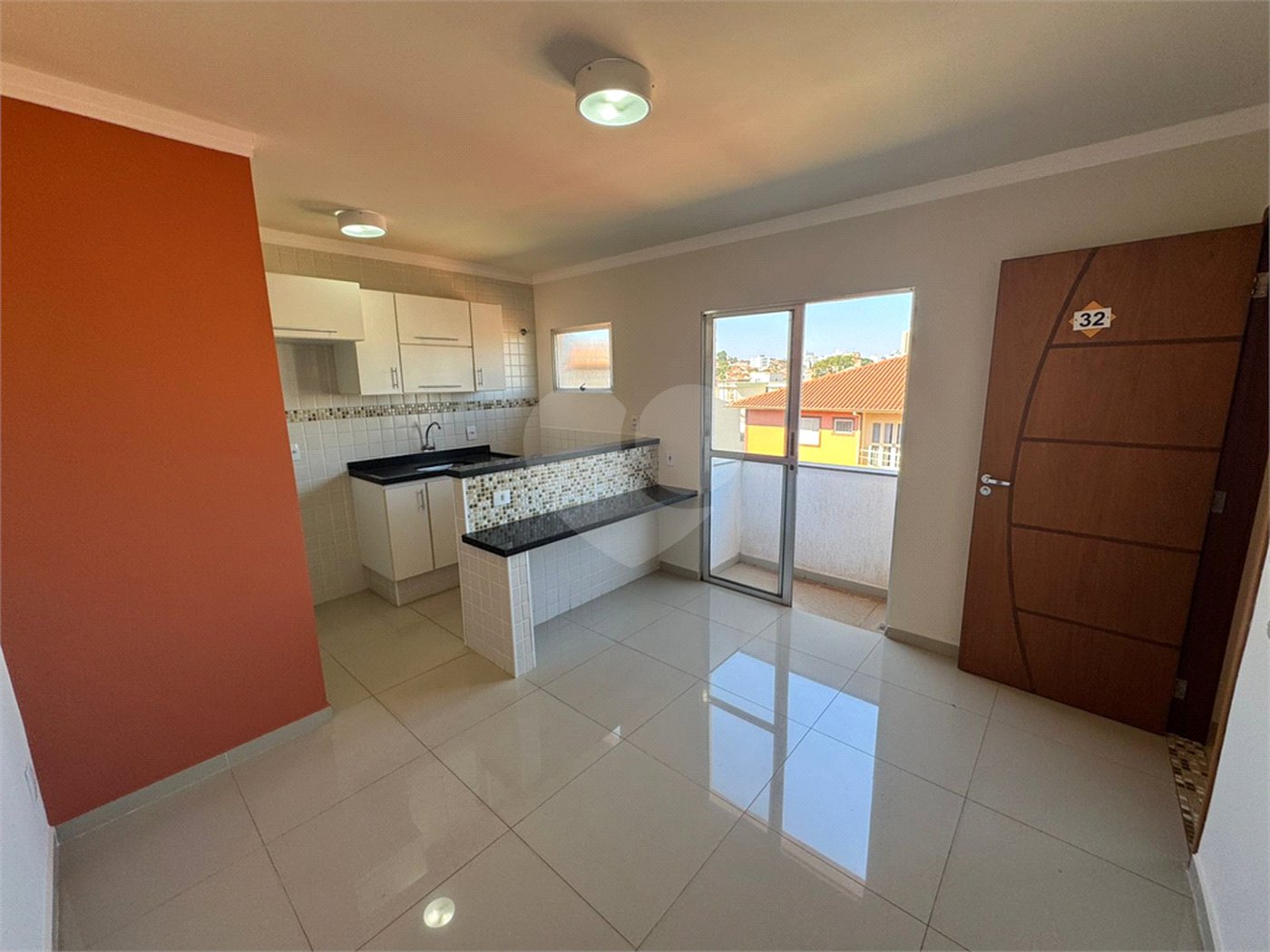 Apartamento á venda com 02 Dormitórios, em São Carlos.